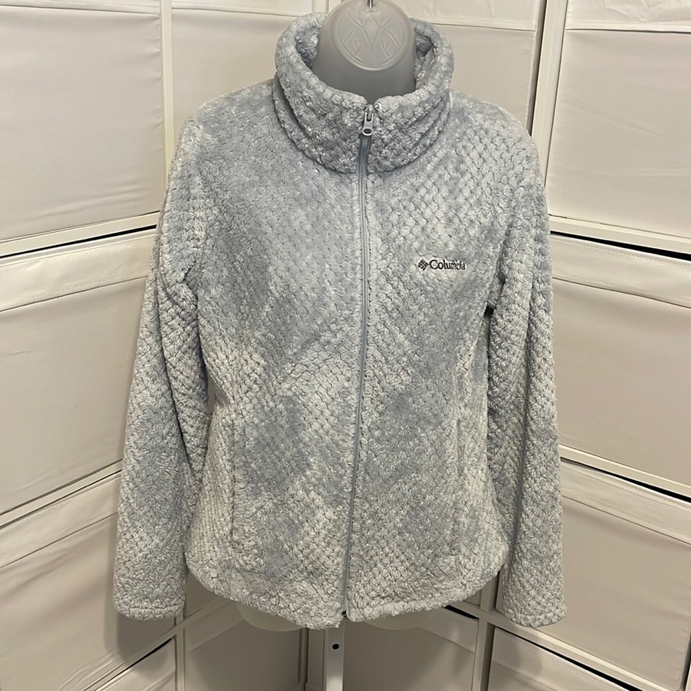 Columbia so soft gorgeous blue fuzzy jacket ⭐️